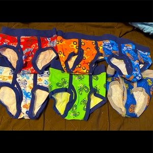 Brand New Without Tags -6 -Hanes Comfort Flex Tagless 2T/3T Toddler Boy’s Briefs